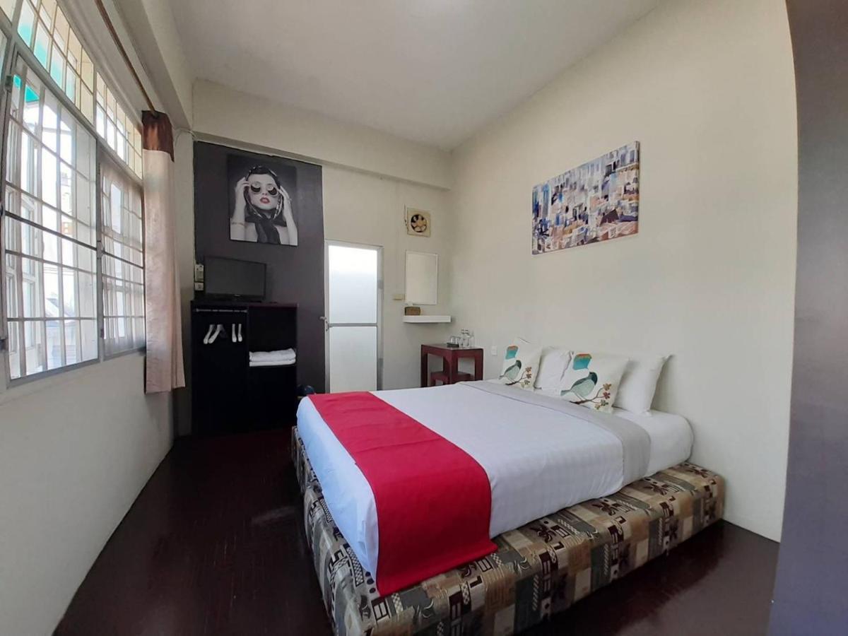 Born Guest House Chiang Mai Eksteriør billede