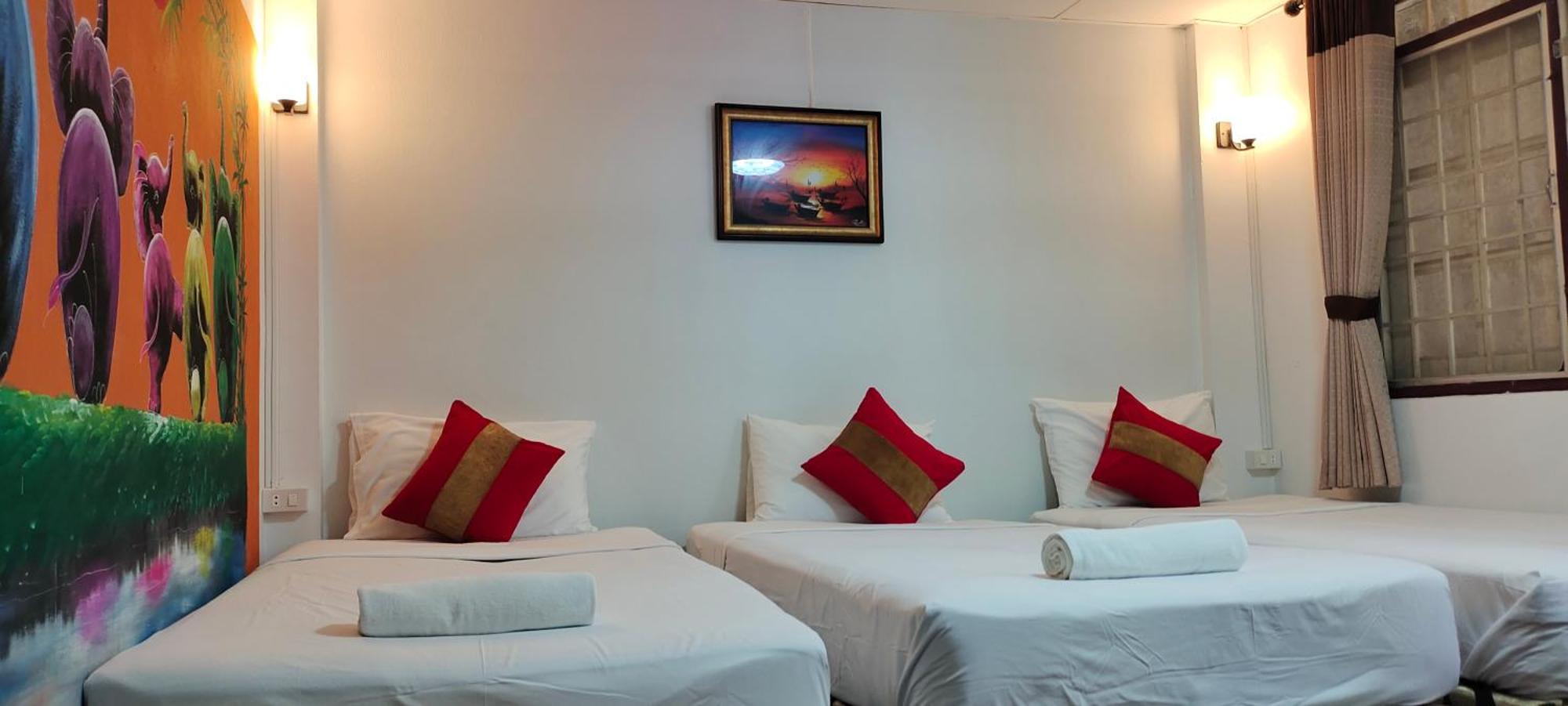 Born Guest House Chiang Mai Eksteriør billede