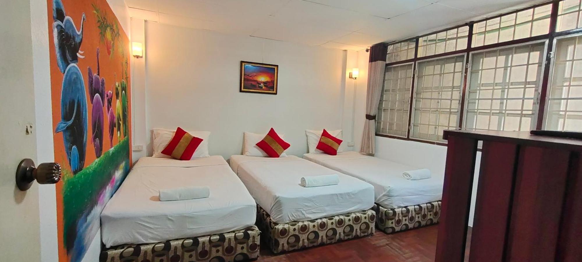Born Guest House Chiang Mai Eksteriør billede