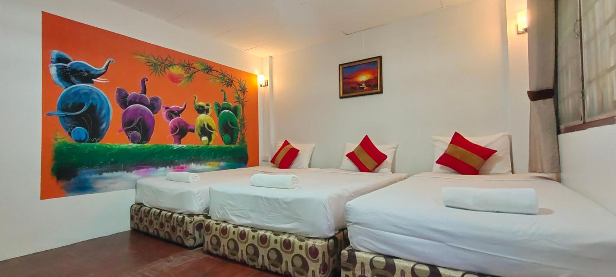 Born Guest House Chiang Mai Eksteriør billede